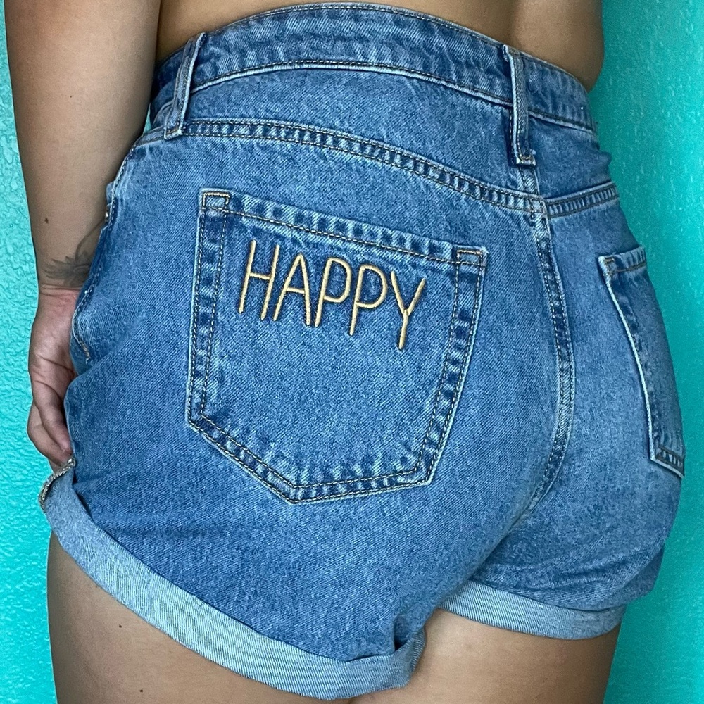 HIGH WAISTED DENIM SHORTS